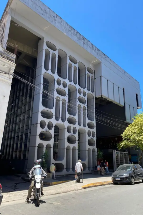Recuerdos fotográficos: el Teatro Belgrano, corazón cultural de otra época