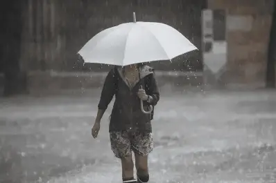 Alerta amarilla y naranja por tormentas y vientos fuertes: qué zonas serán afectadas