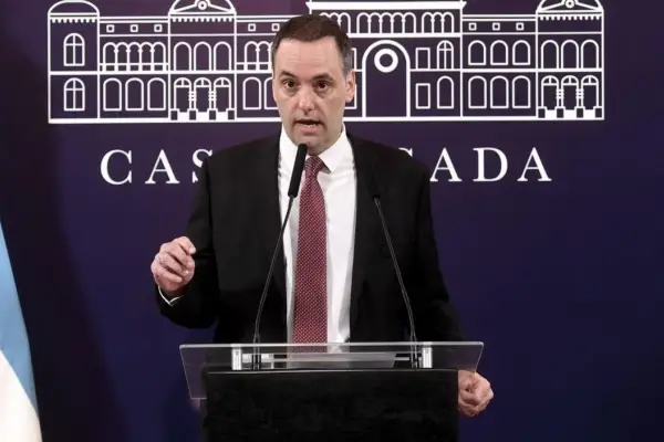 Adorni: respaldo de Milei y presión en el Congreso