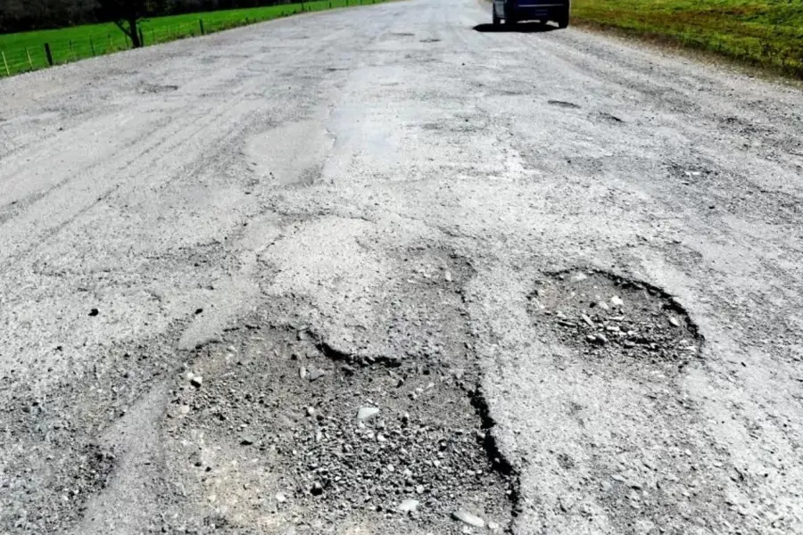 Tras de los agravios, reclaman la reparación de la ruta tucumana “Mercedes Sosa”