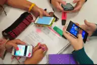Una notificación basta para robarle al cerebro 20 minutos de concentración en el aula