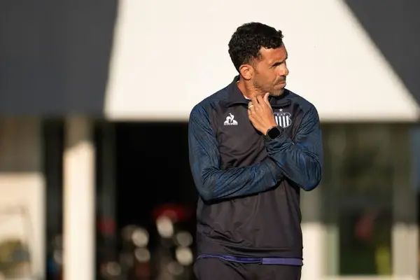 Tevez se rindió ante una joya de Boca: “Parece que tiene 10 años en Primera”