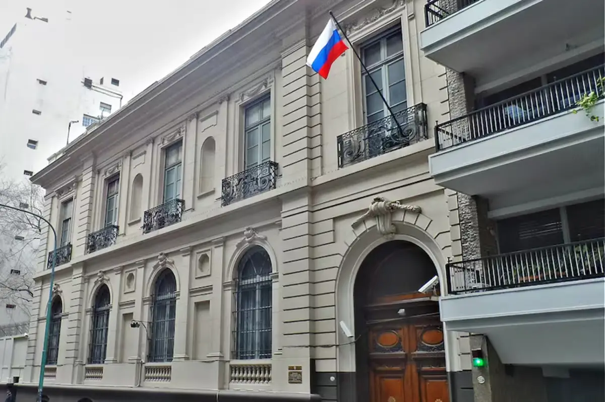 FACHADA de la embajada de Rusia en Buenos Aires. 