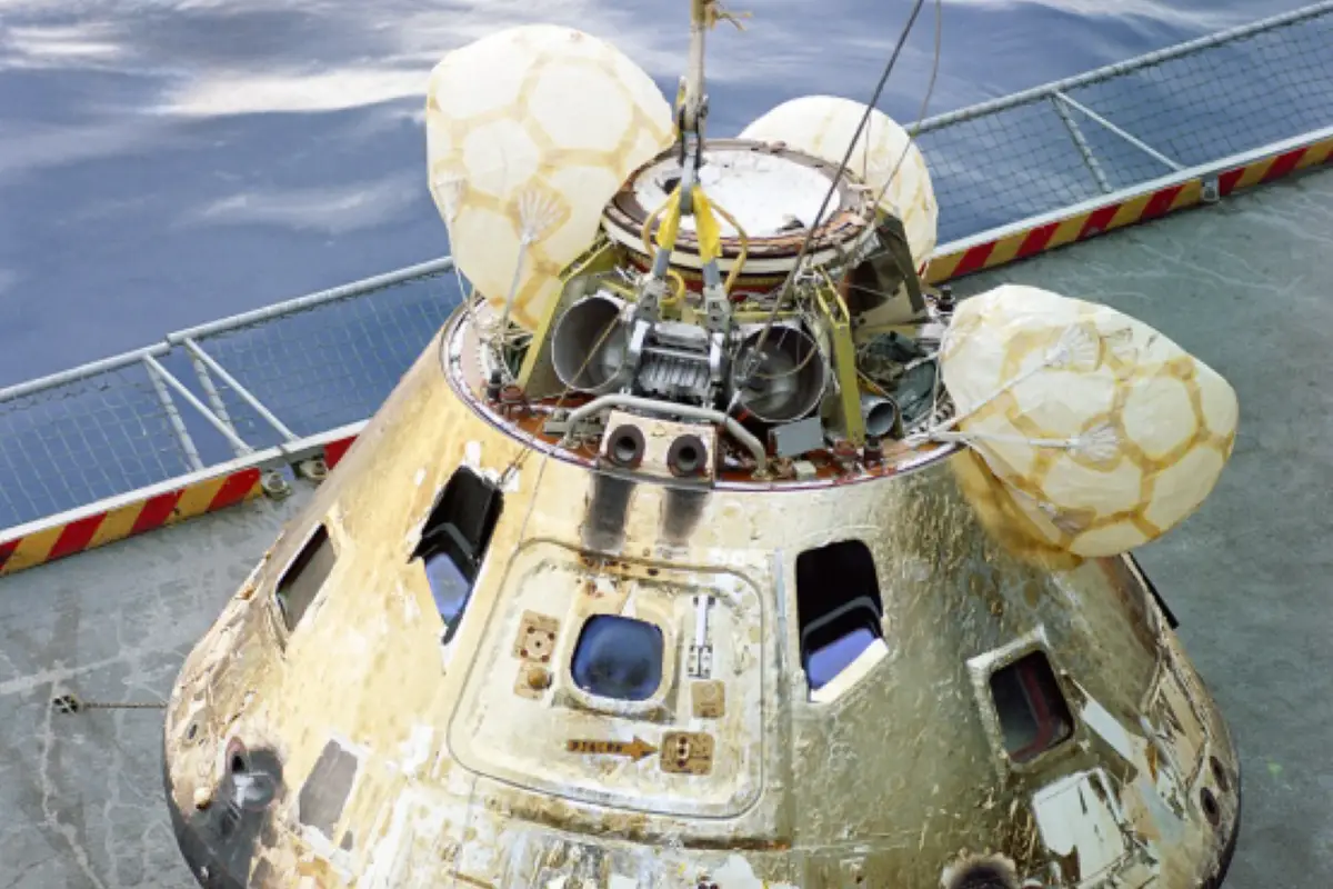 EL SALÓN DE FIESTAS. El módulo de mando fue el espacio para el festejo de navideño.