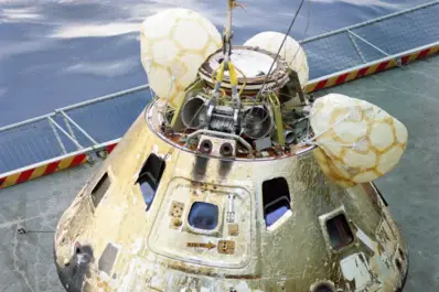 El recuerdo de la Navidad en el espacio exterior: Apolo 8 confirma que Santa Claus existe