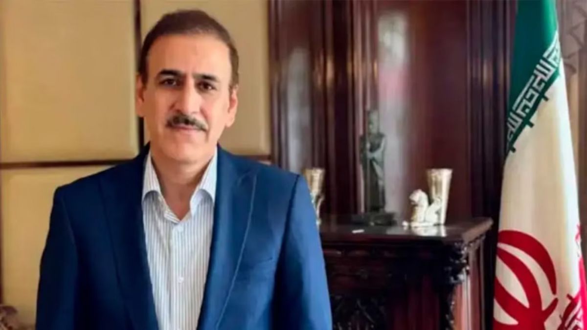 El Encargado de Negocios de Irán se fue del país tras ser declarado 