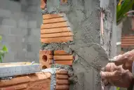 La venta de insumos para la construcción cayó 4,7% interanual en abril