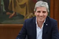 Caputo defendió a Adorni y a los funcionarios que tomaron créditos hipotecarios: “No hay nada ilegal y mucho menos inmoral”