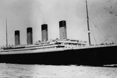 El hundimiento del Titanic conmocionó no sólo el mar, también la mesa de los hogares