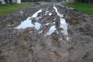 Créditos, “operetas” y el lodo de siempre que inunda Tucumán