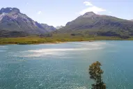 900 metros hacia abajo: el lago más profundo de América y el quinto más hondo del mundo está en Argentina