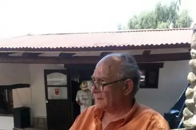 Falleció Ricardo Gandolfo, el poeta del primer rock tucumano