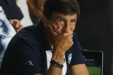 Racing intervino en Bolivia y les garantizó entradas a sus hinchas en Sucre