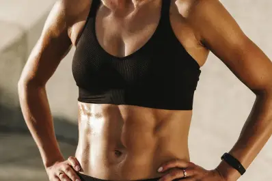 Siete minutos para tener un abdomen más fuerte: el ejercicio que deberías hacer todos los días