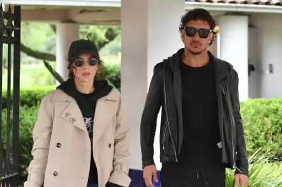 Nico Vázquez y Gime Accardi se reencontraron en el velorio de Alejandro Farrell: entre la tristeza y el respeto