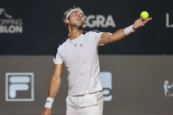 Tomás Etcheverry se metió en los octavos de final de Montecarlo y enfrentará a Carlos Alcaraz