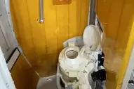 Aunque arreglaron el inodoro, los astronautas de Artemis II deben usar métodos alternativos para ir al baño