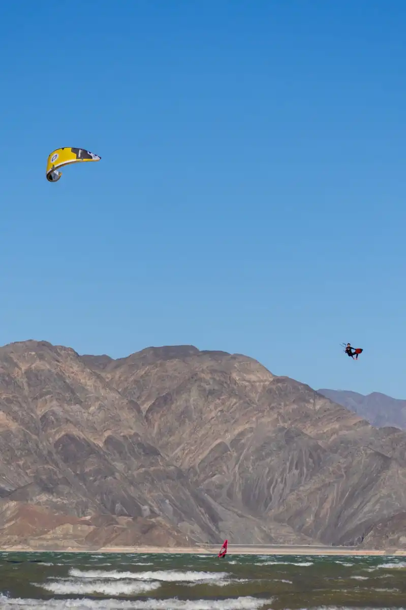 Santiago Cisneros tocó el cielo en San Juan y puso a Tucumán en la cima del kitesurf