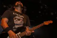 Estonia y la bandera de la independencia: Sostener una banda hoy es un desafío constante