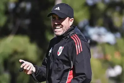 La buena noticia que recibió Coudet tras el mal arranque de River en la Copa Sudamericana