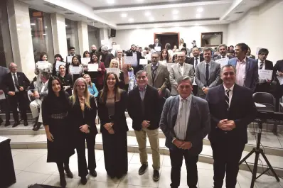 La UNT entregó certificados de la Diplomatura de Posgrado en Genocidio y Delitos de Lesa Humanidad