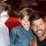Los mellizos de Ricky Martin están irreconocibles: así acompañan al cantante