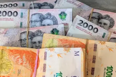 ¿Cuánto dinero generan $900.000 en un plazo fijo a 30 días en abril?