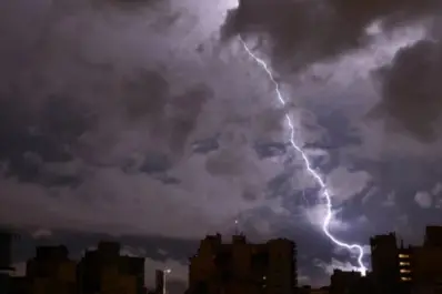 Alerta amarilla en Tucumán: cuáles serán las localidades afectadas y los horarios de la tormenta