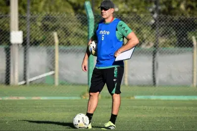 Fin de ciclo: Ariel Martos dejó de ser el DT de San Martín de San Juan tras un arranque sin respuestas