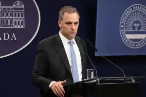 Caso Adorni: el funcionario no había declarado un inmueble en un country