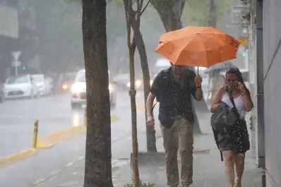 Alerta amarilla por tormentas abundantes y vientos peligrosos: qué zonas están afectadas