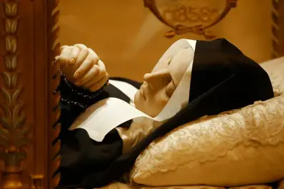 Santoral del 16 de abril: qué santo se celebra y por qué se lo recuerda