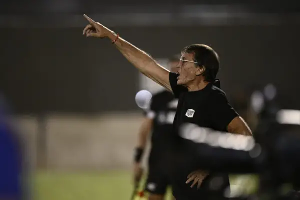 El plan de Falcioni para recuperar el juego de Atlético Tucumán frente a Argentinos