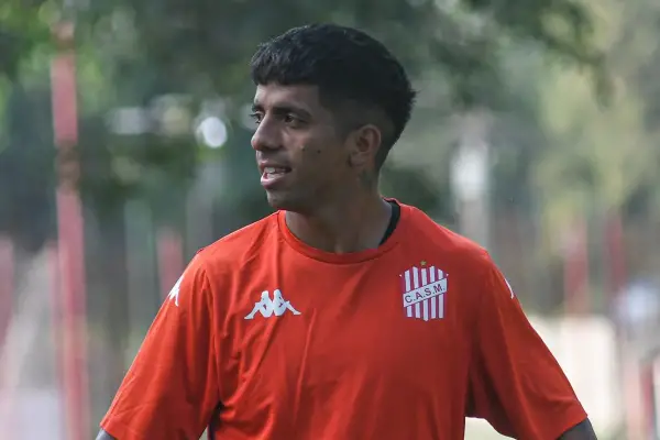 Con sonrisas y señales de confianza, San Martín sigue su preparación pensando en Tristán Suárez