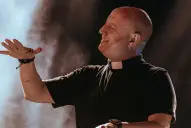 El cura DJ más famoso del mundo llega a Argentina: show gratis en Plaza de Mayo en homenaje al papa Francisco