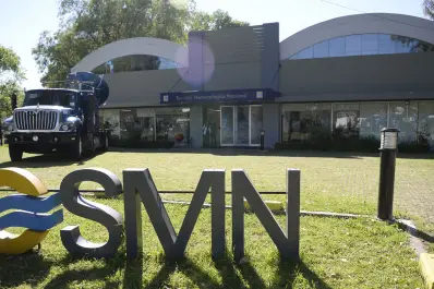 Anuncian un paro en los vuelos de todo el país por el despido de 140 trabajadores del Servicio Meteorológico Nacional