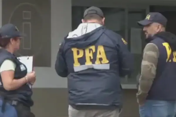 Operativo policial en Telefe: notificaron a una participante de Gran Hermano por una causa judicial