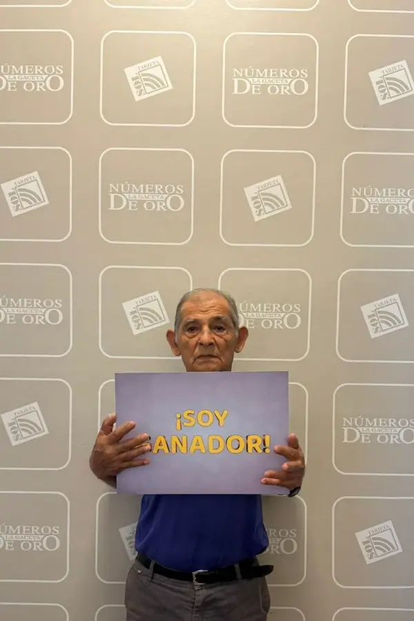 UN EXTRA. Antonio está jubilado; con la plata quiere terminar su casa.