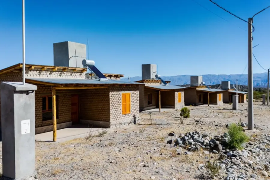 Osvaldo Jaldo entregó 24 viviendas en Amaicha del Valle