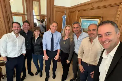 La mesa política del Gobierno nacional ajusta estrategias en medio del caso Adorni