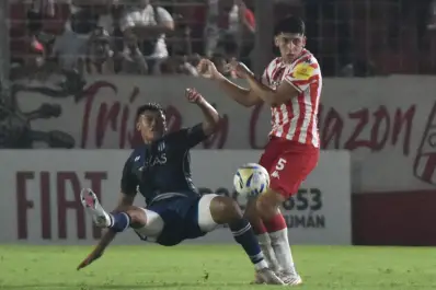 San Martín, dos veces en superioridad numérica, no pudo con Tristán Suárez