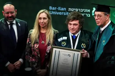 En Israel, Milei recibió un Doctorado Honoris Causa y ratificó su ofensiva ideológica contra Irán