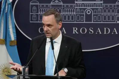 Presunto enriquecimiento ilícito: complica a Adorni el valor de su departamento