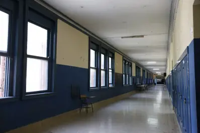 Alarma en la Escuela Comercio N°1: un alumno ingresó con una navaja y se activó el protocolo de seguridad