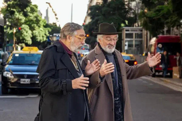 Dónde ver Nada, la serie de Luis Brandoni y Robert De Niro, por streaming