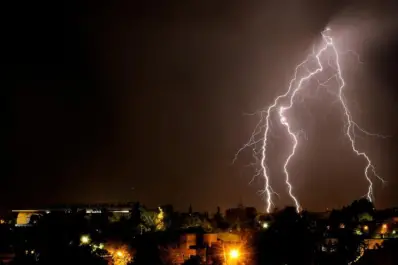 Alerta naranja y amarilla por tormentas fuertes, granizo y nieve: qué provincias están bajo riesgo hoy