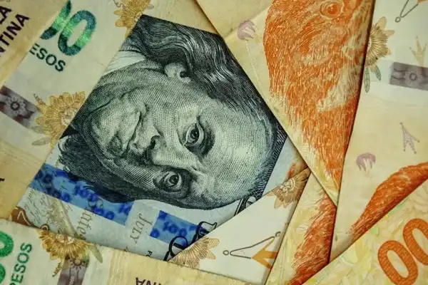 Quiénes son los trabajadores que cobran el doble el 1° de mayo, según la ley