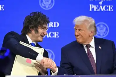 Javier Milei condenó el tiroteo en la cena con periodistas a la que asistió Donald Trump en Washington