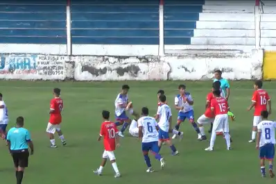 Tucumán Central protagonizó un violento episodio ante Unión Santiago en el Torneo Juvenil
