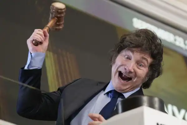 “El loco no puede reelegir”